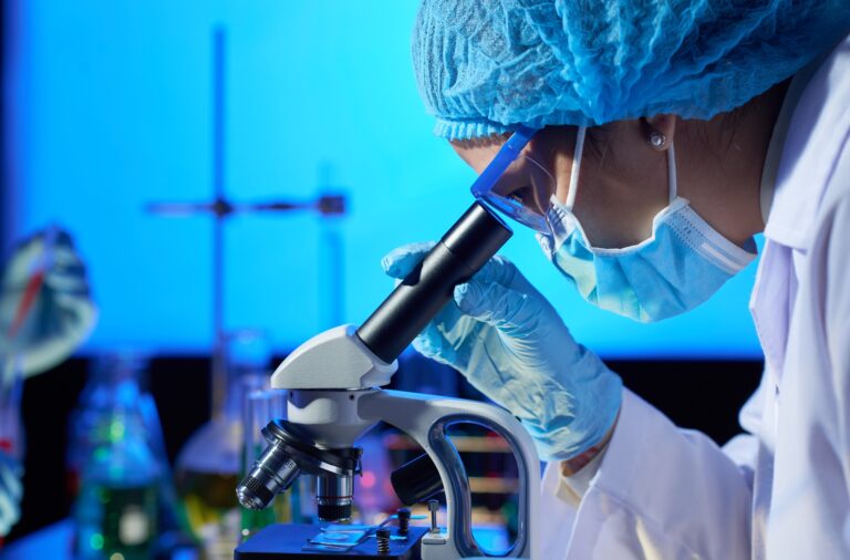 Trgi dela v državah OECD ostajajo stabilni